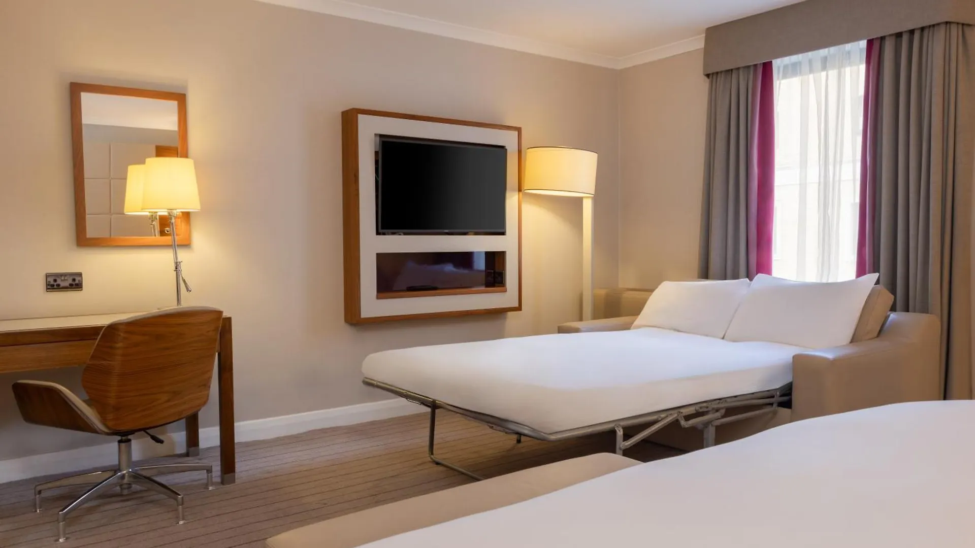 Hilton Cambridge City Centre